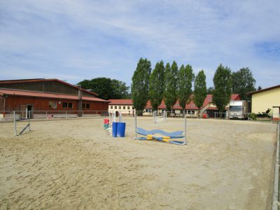 Reitplatz - Reitanlage Heidwaldhof - Merzig-Silwingen im Saarland